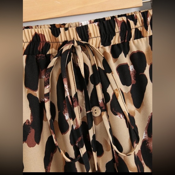 2x shein leopard print midi flowy skirt - Picture 4 of 4